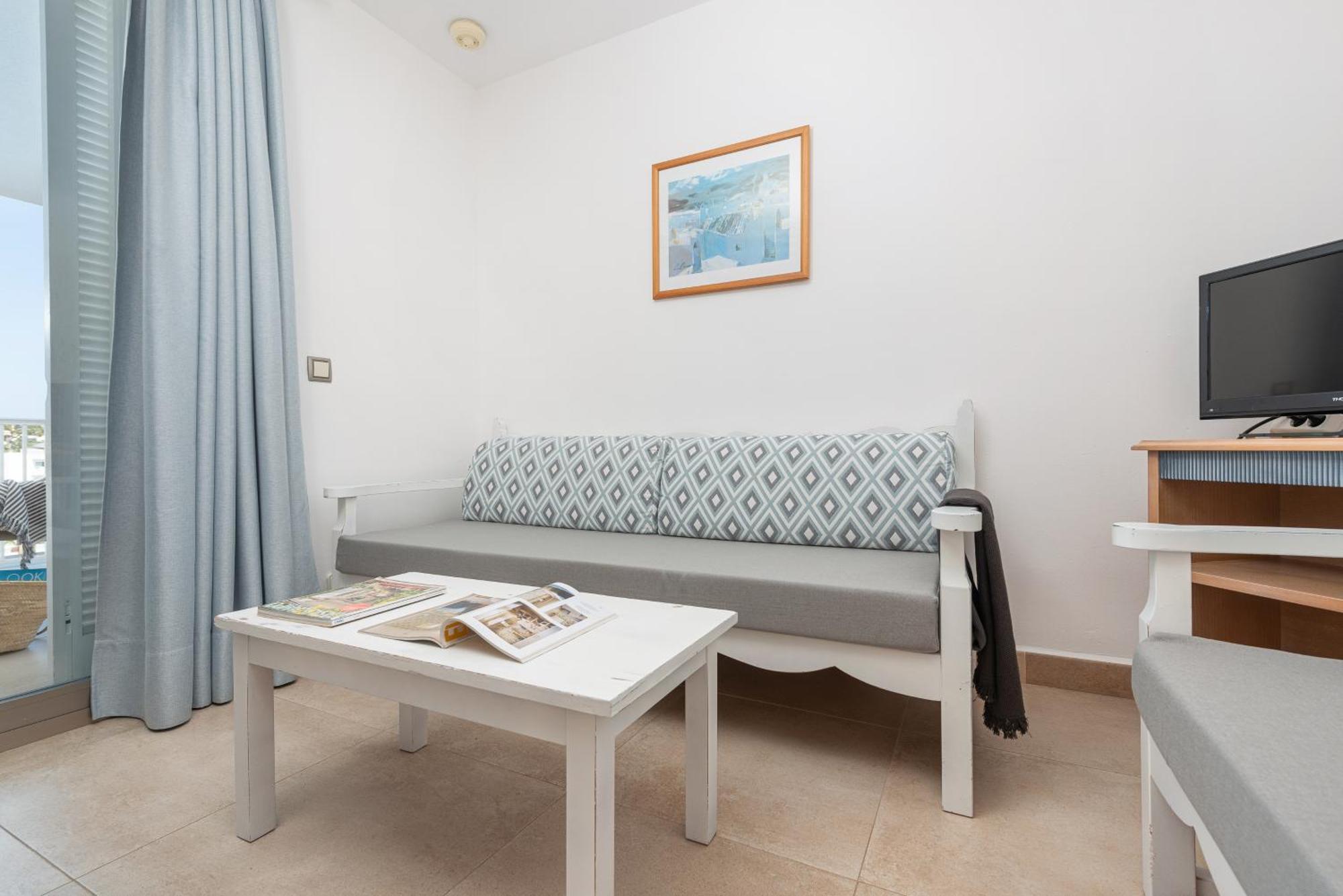 Apartamentos Ferrera Pins 卡拉费若拉 外观 照片