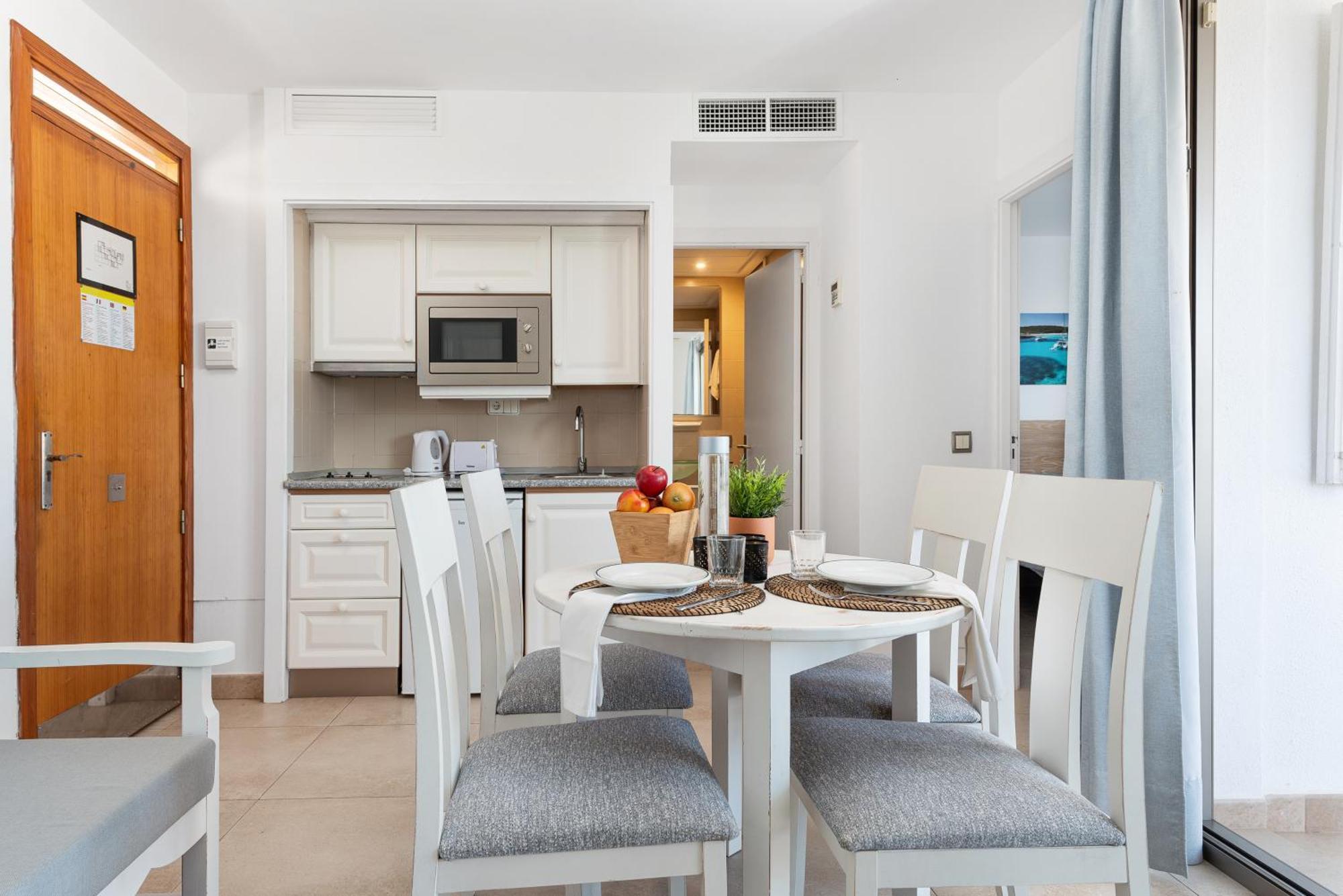 Apartamentos Ferrera Pins 卡拉费若拉 外观 照片