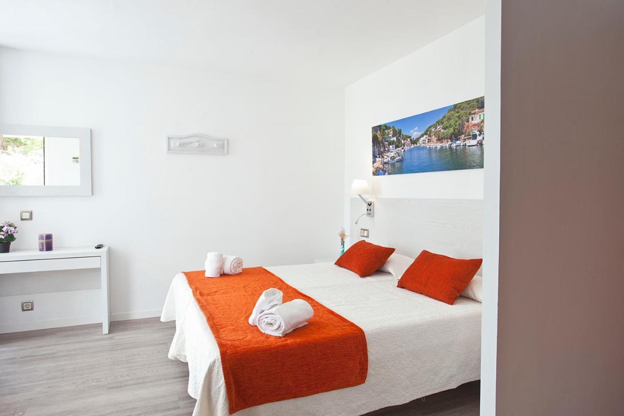 Apartamentos Ferrera Pins 卡拉费若拉 外观 照片